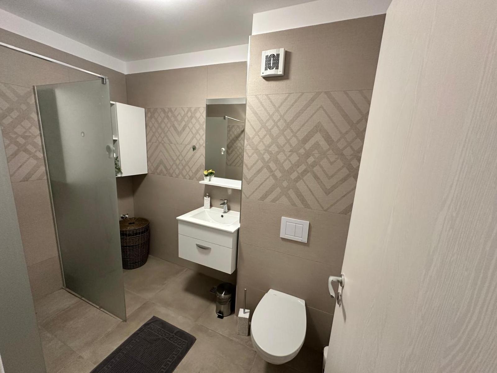 Apartment Myhouse 1 *